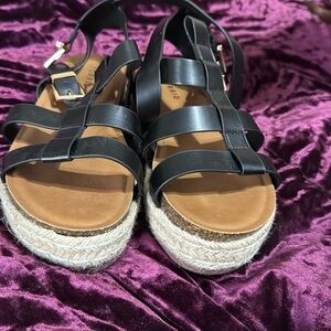Platform sandals - New, never worn.